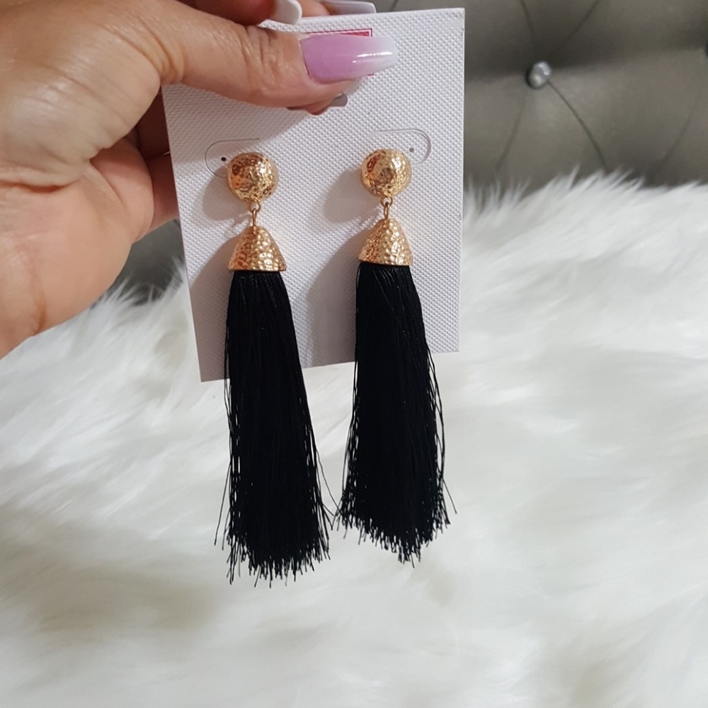 Earings - Picture 2 of 2